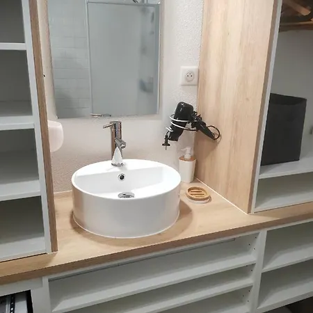 Appartement Rénové Piscine Balcons De Sirius